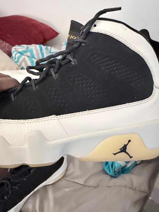 Air Jordan’s main image 5